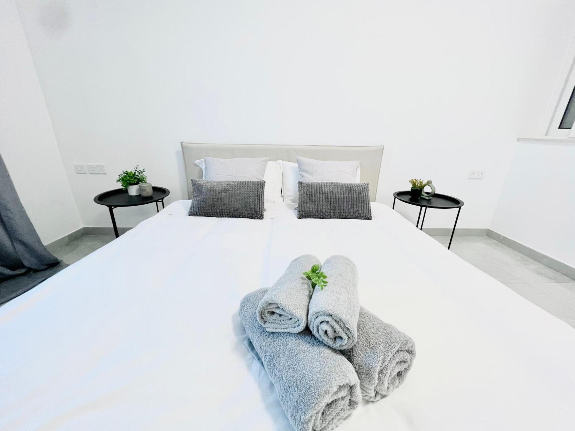 Sunshine Suits - Brand New Apartments Msida Dış mekan fotoğraf